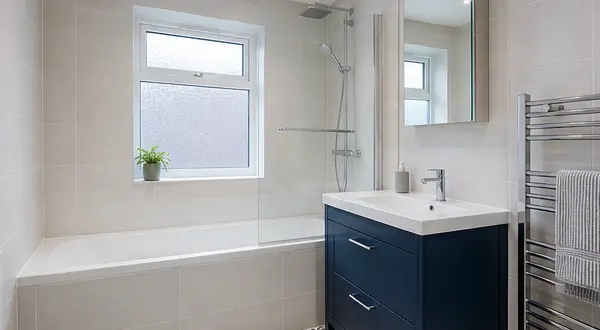 How to reduce bathroom condensation in East Kilbride homes bathroom example